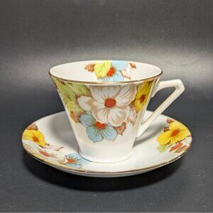 Bell Bone China Teacup Saucer Set Floral Gold Rim England Collectible Tea Set